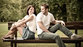 Fréquenter deux personnes en même temps